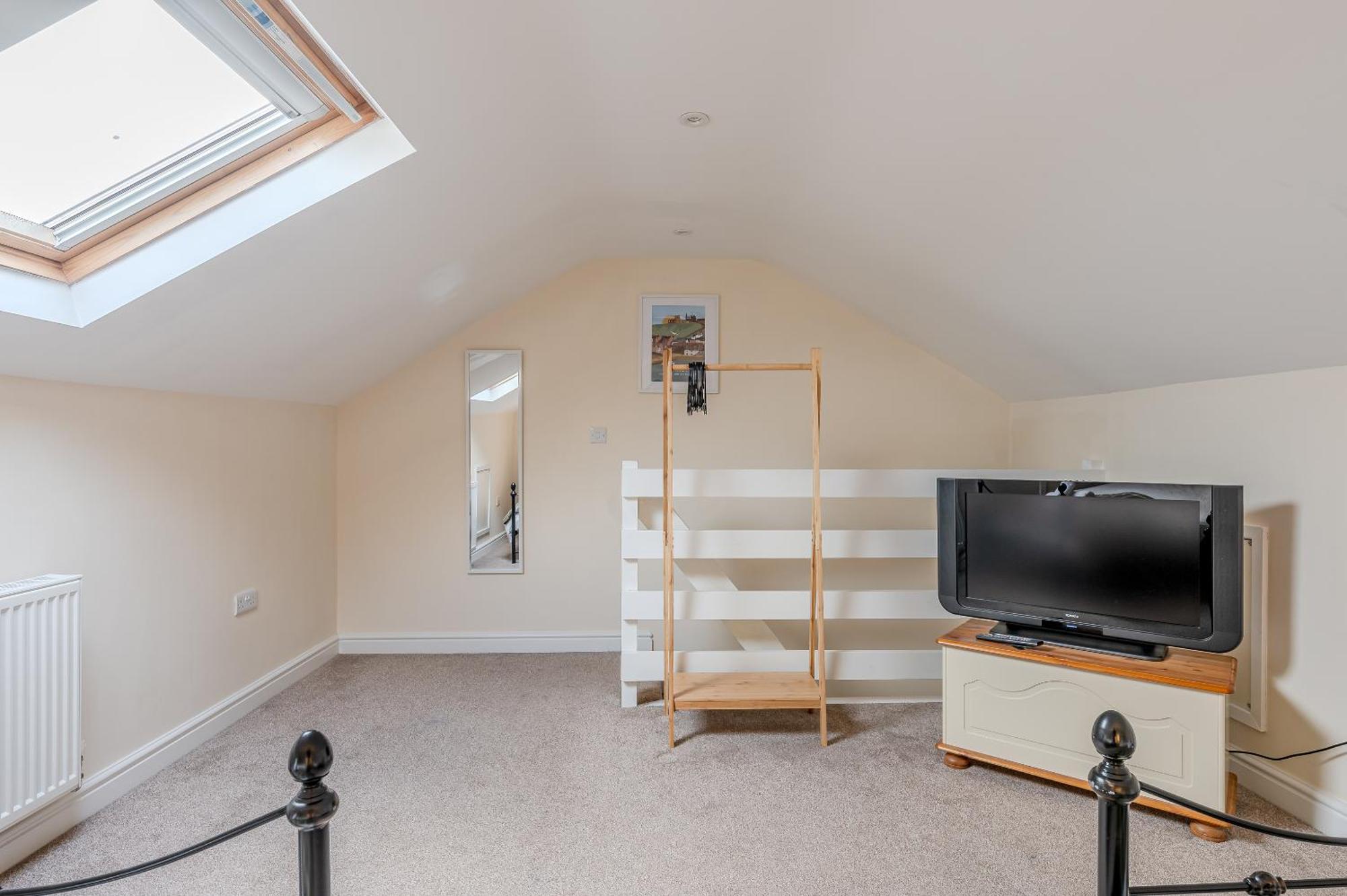 Rosemill - Large Pet Friendly Home With Off Road Parking Whitby Extérieur photo