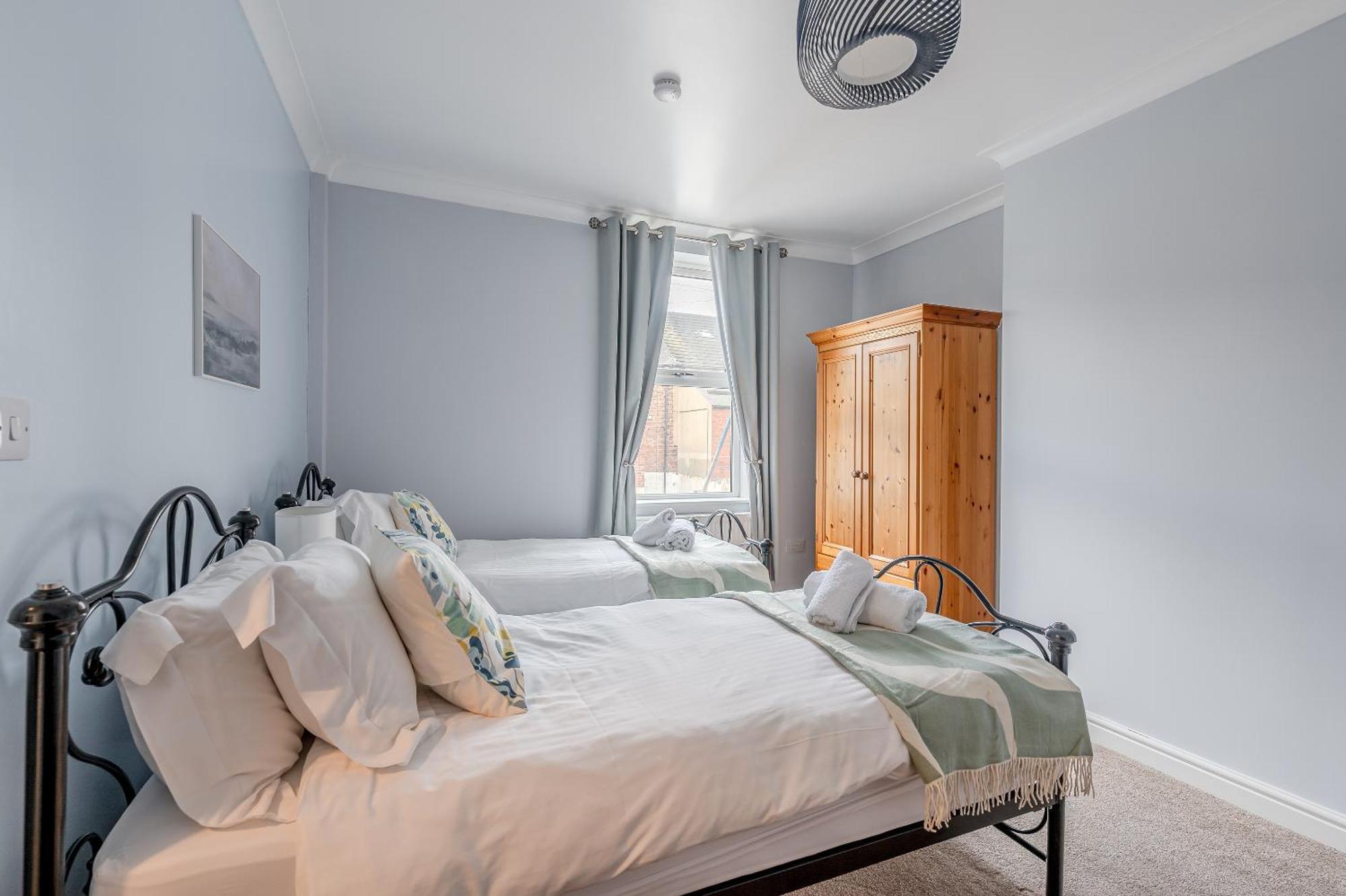 Rosemill - Large Pet Friendly Home With Off Road Parking Whitby Extérieur photo
